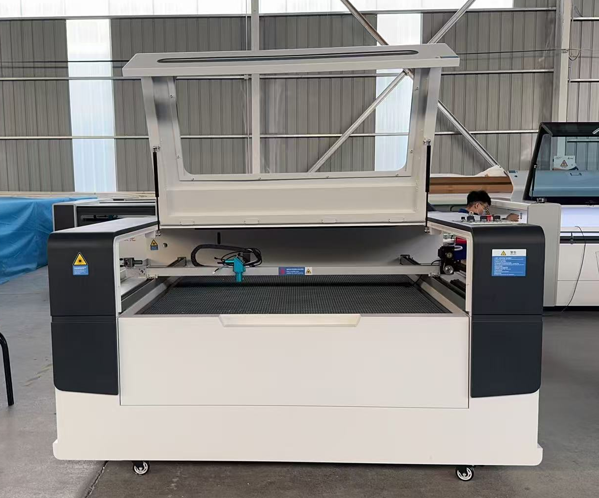 HORISTAR CO₂ Laser Cutting Machine