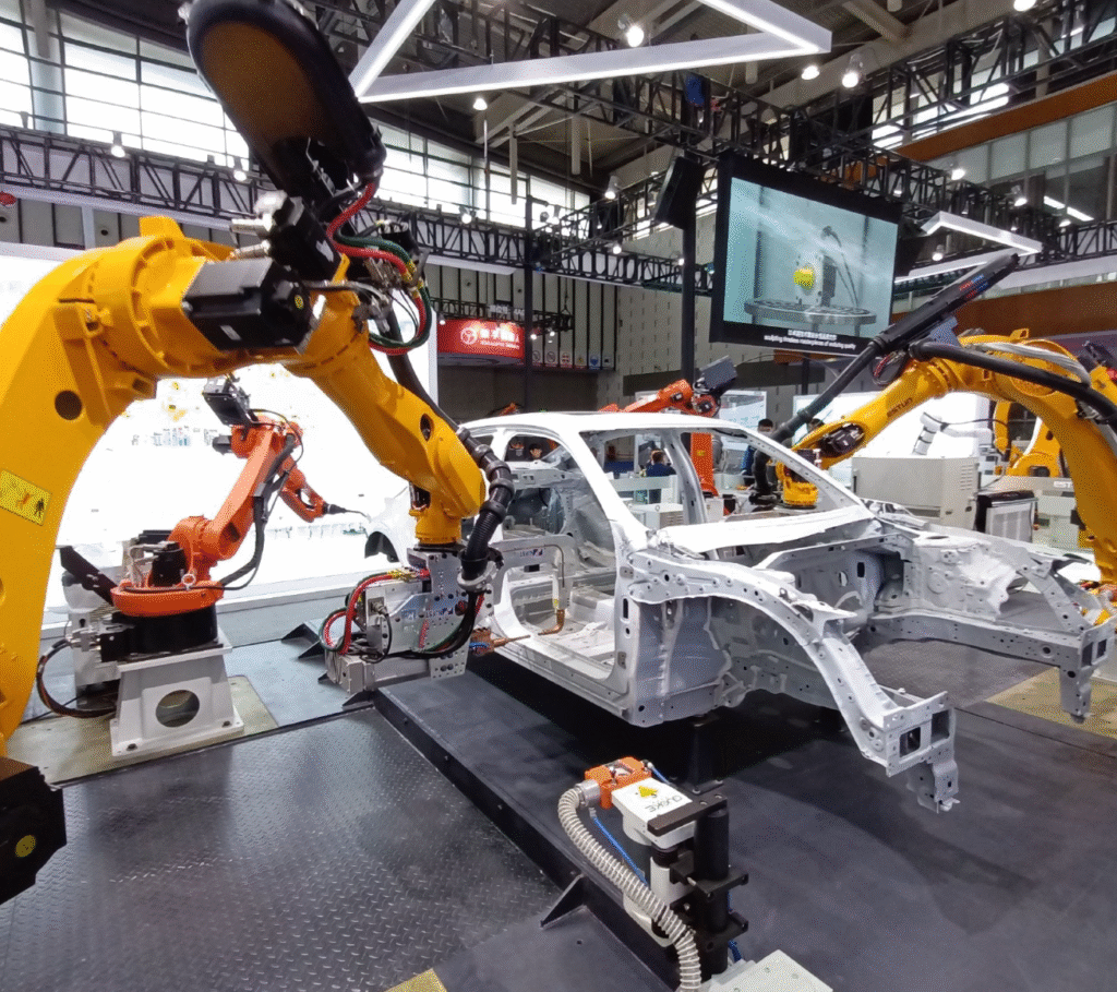 Robot welding application used to review fixture access and loading clearance